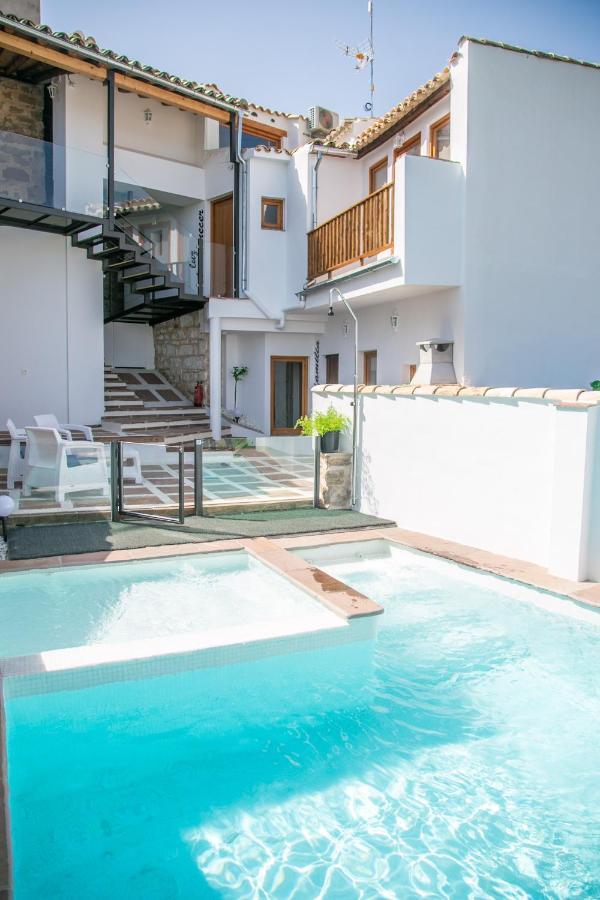 Apartamentos Turisticos La Casa Vieja Sabiote Exteriör bild