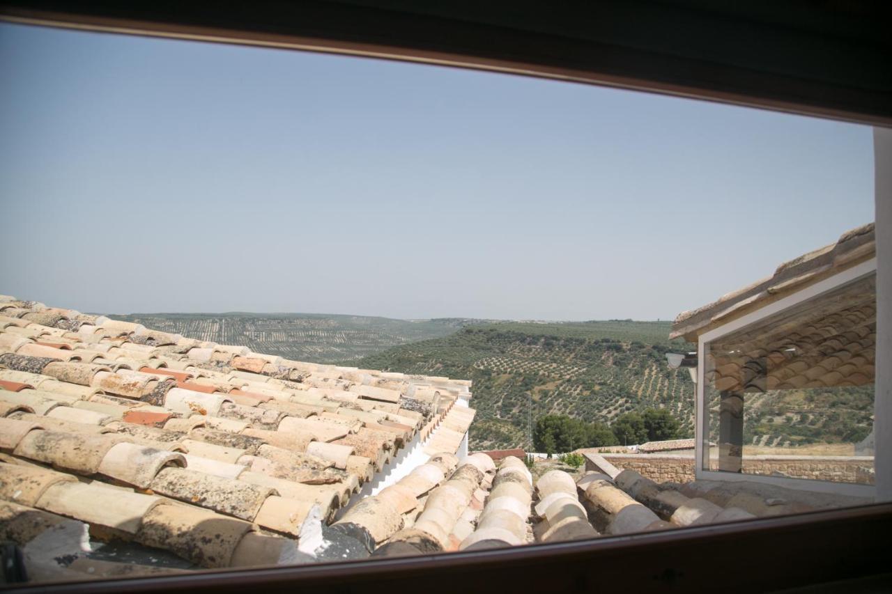 Apartamentos Turisticos La Casa Vieja Sabiote Exteriör bild