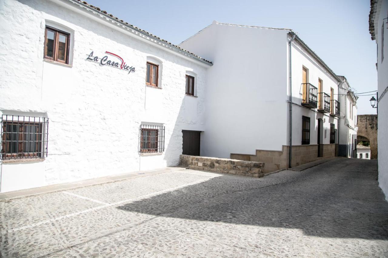Apartamentos Turisticos La Casa Vieja Sabiote Exteriör bild