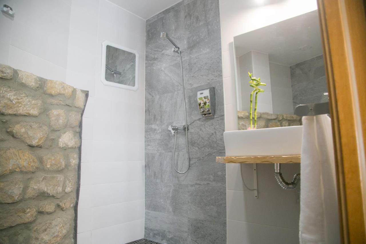 Apartamentos Turisticos La Casa Vieja Sabiote Exteriör bild